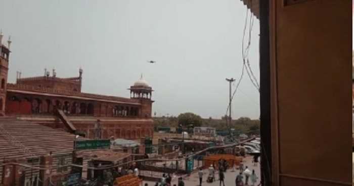 दिल्ली की जामा मस्जिद पर जुमे की नमाज के चलते सुरक्षा बढ़ी, ड्रोन की मदद से इलाके में निगरानी जारी